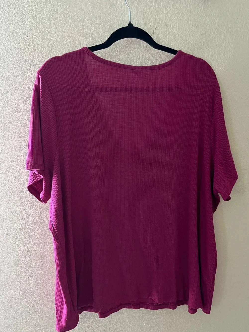 Old Navy Ribbed V-Neck Short Sleeve Top - Raspberry - Picture 2 of 3
